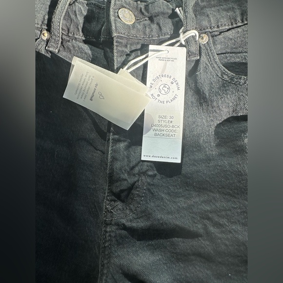 New with tag High rise black jean shorts Size 30 - Picture 2 of 7